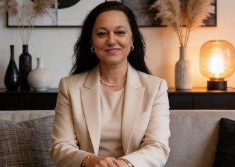 Mgr. Veronika Skuhrová